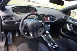 Peugeot 308 GTi - Prova su strada 2016