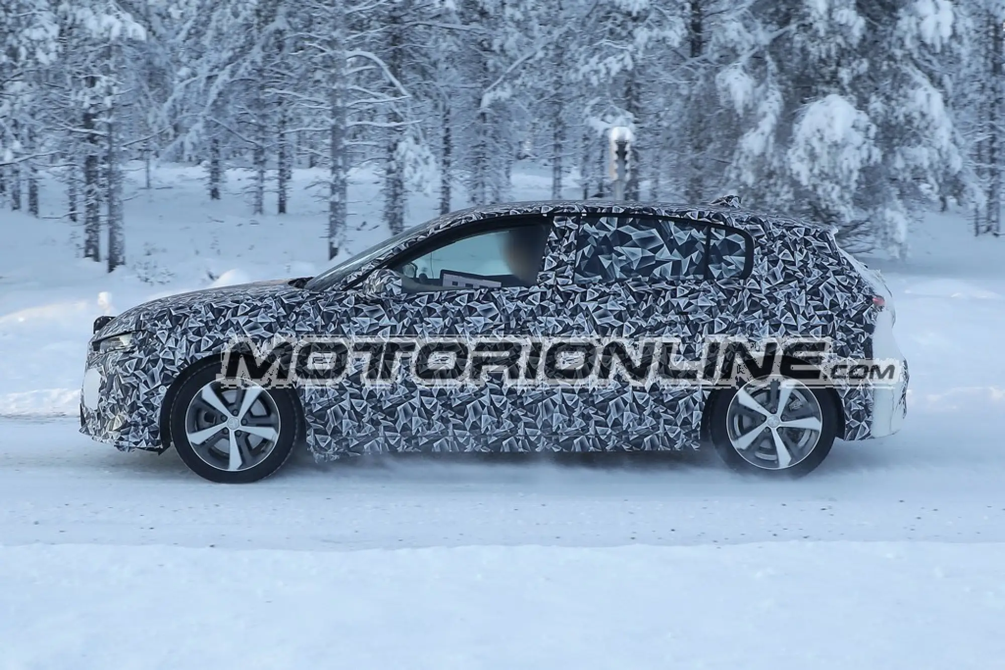 Peugeot 308, il nuovo modello - 03 dic 2020 - 15