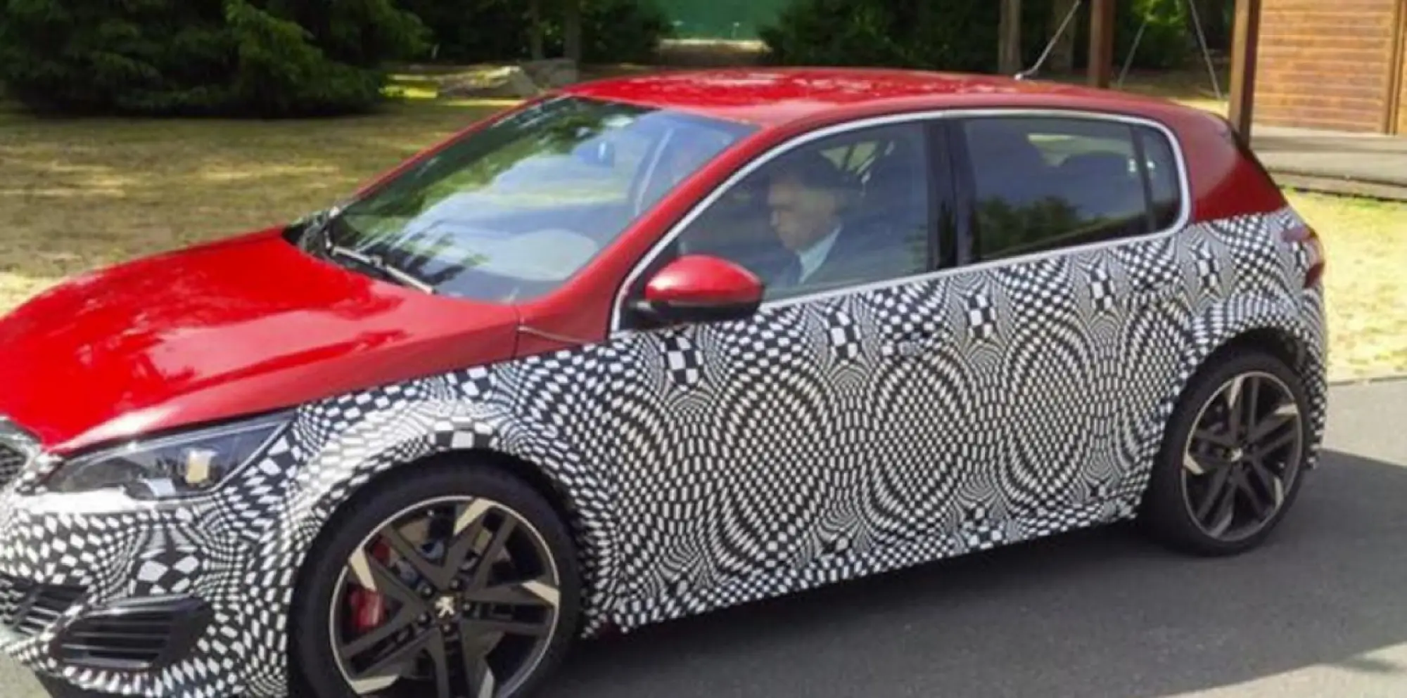 Peugeot 308 R HYbrid - modello test - 1