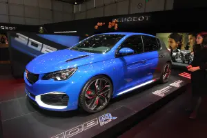 Peugeot 308 R Hybrid - Salone di Ginevra 2016