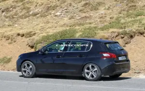 Peugeot 308 restyling foto spia 4 settembre 2016 - 2