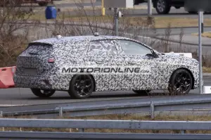 Peugeot 308 SW - Foto spia 24-2-2021