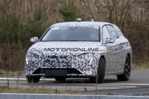Peugeot 308 SW - Foto spia 24-2-2021