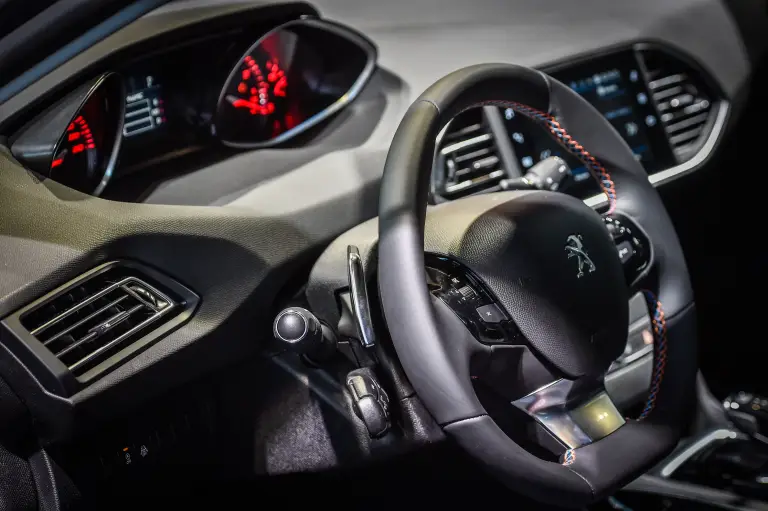 Peugeot 308 Tech Edition - 10