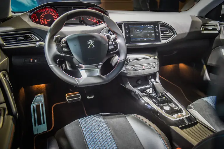 Peugeot 308 Tech Edition - 6