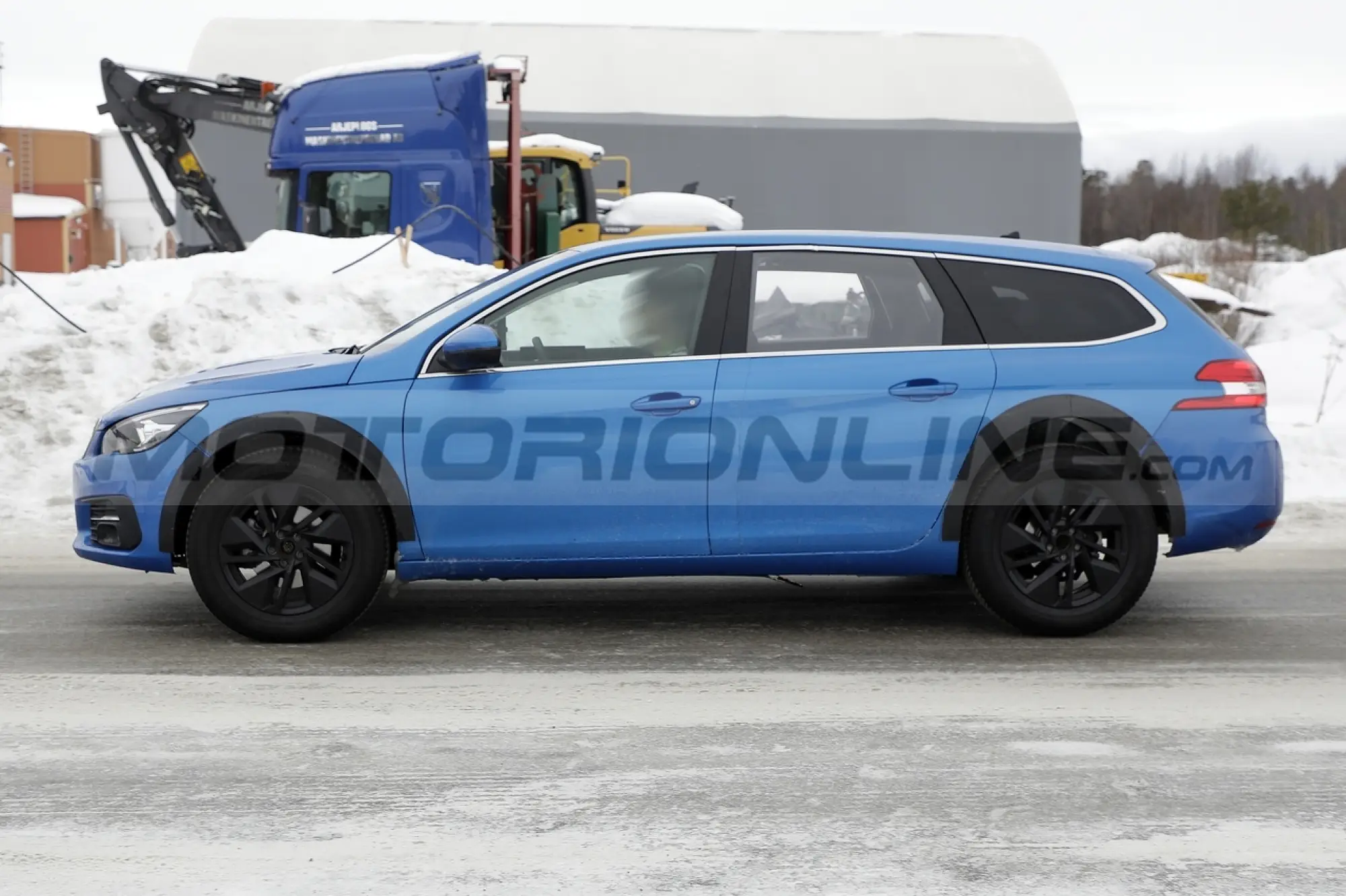 Peugeot 4008 2023 - Foto Spia 17-03-2022 - 24