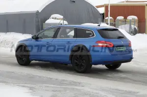 Peugeot 4008 2023 - Foto Spia 17-03-2022 - 4