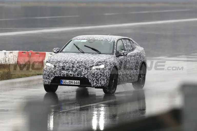 Peugeot 4008 2023 - Foto Spia 17-03-2022 - 18