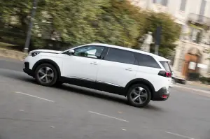 Peugeot 5008 - Prova su strada 2017