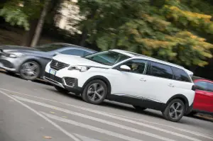 Peugeot 5008 - Prova su strada 2017