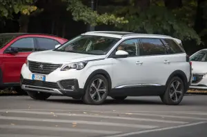 Peugeot 5008 - Prova su strada 2017