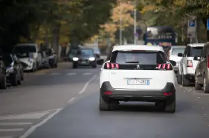 Peugeot 5008 - Prova su strada 2017