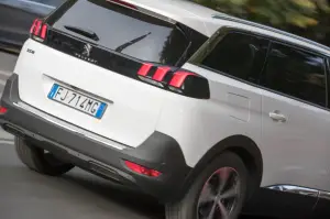 Peugeot 5008 - Prova su strada 2017