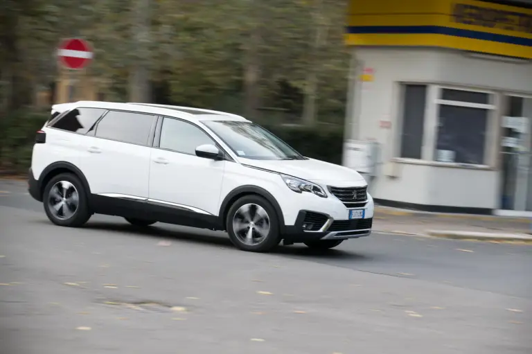 Peugeot 5008 - Prova su strada 2017 - 34