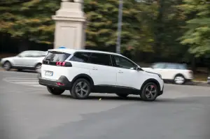 Peugeot 5008 - Prova su strada 2017