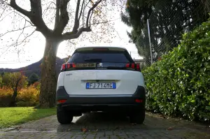 Peugeot 5008 - Prova su strada 2017