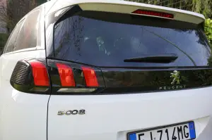 Peugeot 5008 - Prova su strada 2017