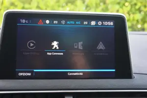 Peugeot 5008 - Prova su strada 2017