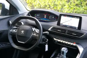 Peugeot 5008 - Prova su strada 2017