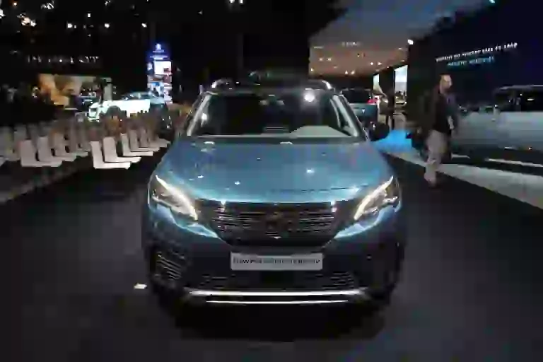 Peugeot 5008 - Salone di Parigi 2016 - 14
