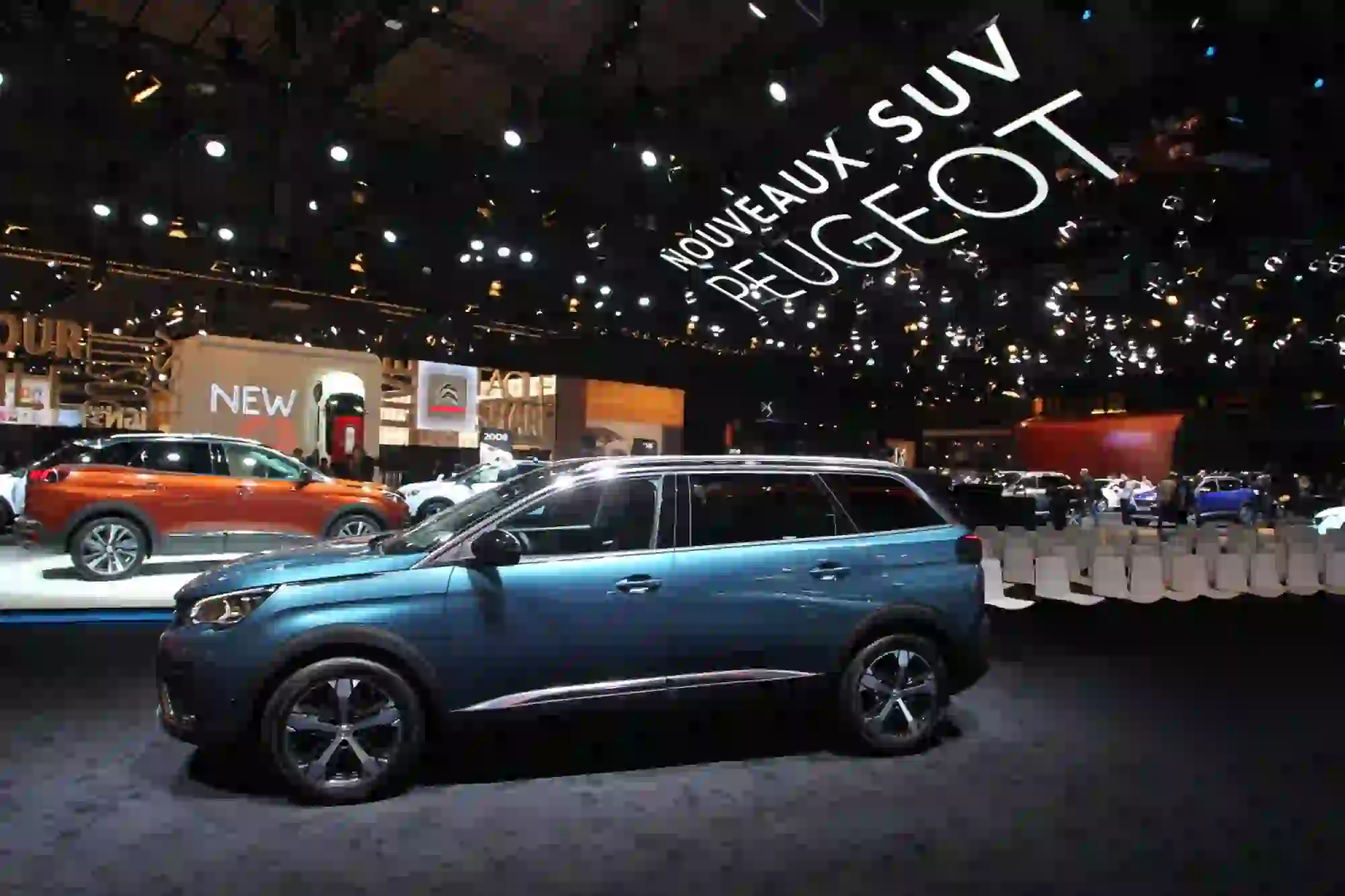 Peugeot 5008 - Salone di Parigi 2016 - 15