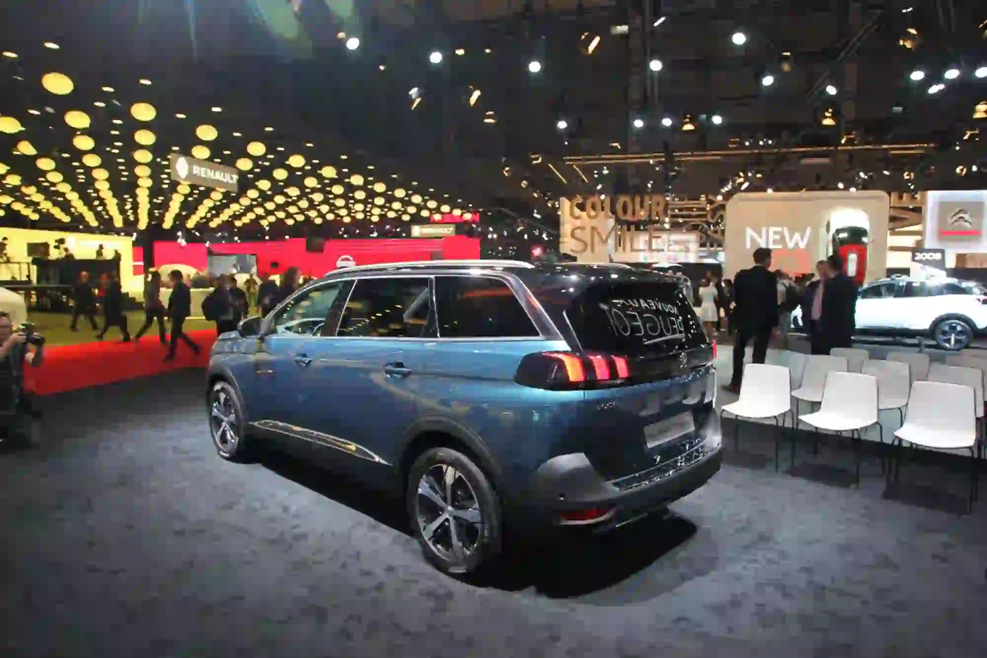 Peugeot 5008 - Salone di Parigi 2016 - 16