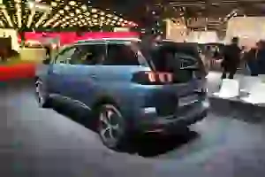 Peugeot 5008 - Salone di Parigi 2016 - 17