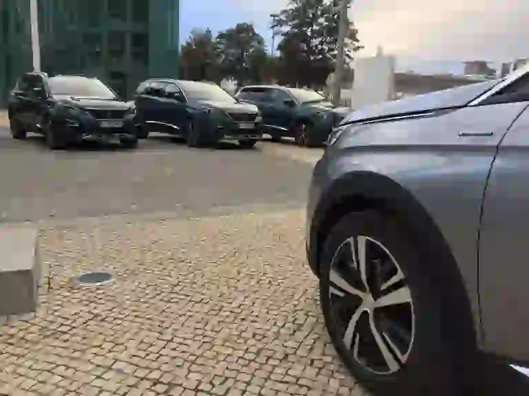 Peugeot 5008 - Test drive in anteprima - 24