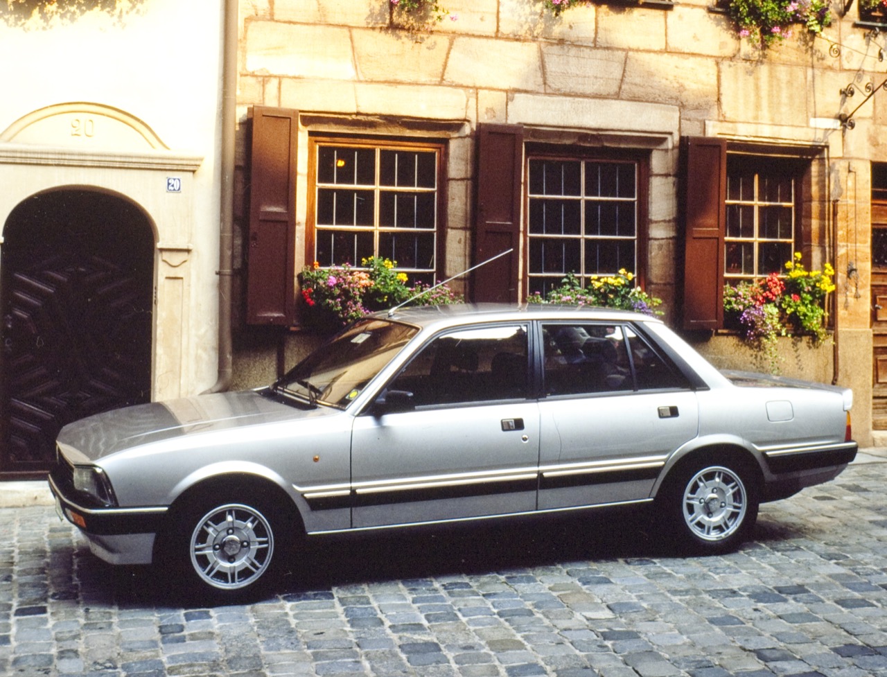 Peugeot 505