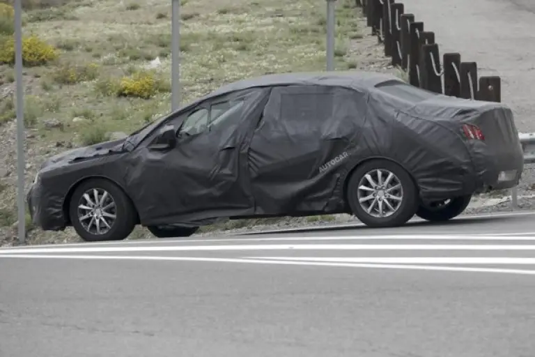 Peugeot 508 2011 spy - 4