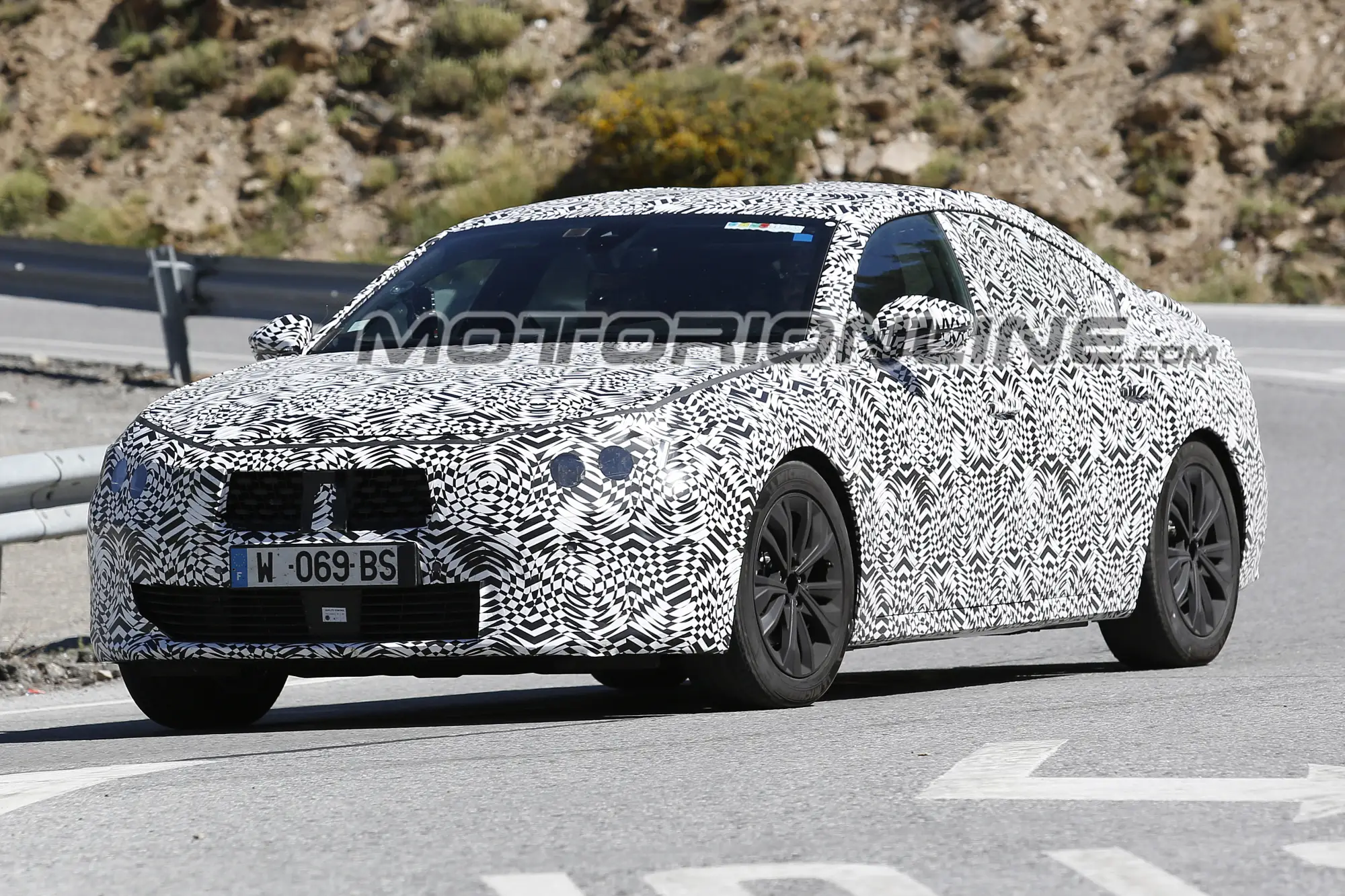 Peugeot 508 MY 2019 foto spia 15 Giugno 2017 - 2