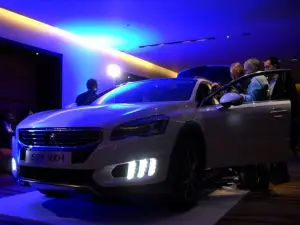 Peugeot 508 restyling presentazione Londra