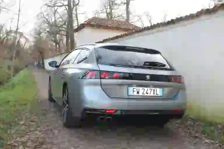 Peugeot 508 SW 180 Blue HDI GT Line - Prova su Strada - 8