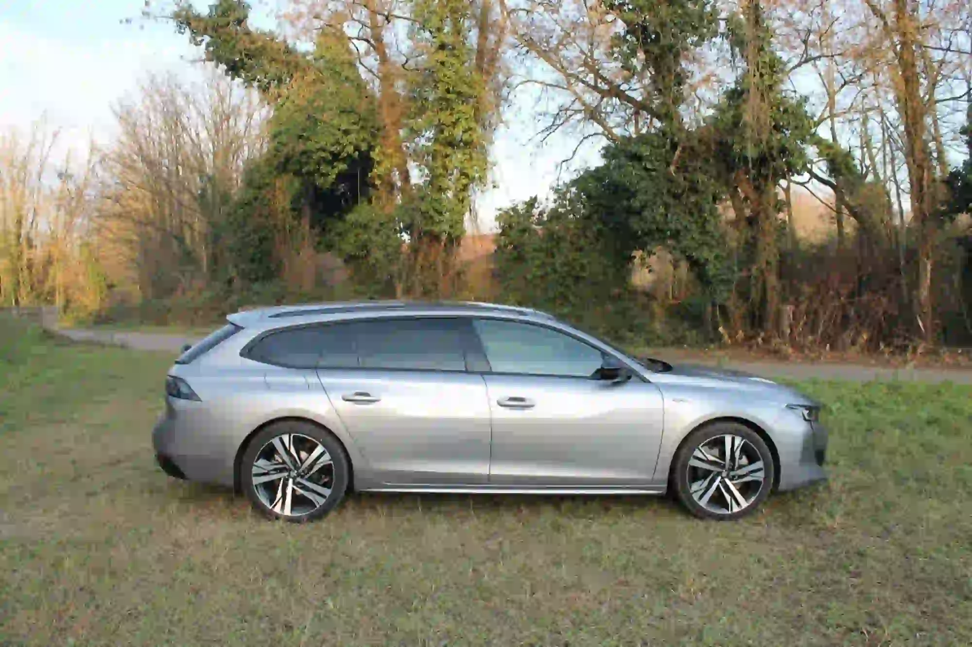 Peugeot 508 SW 180 Blue HDI GT Line - Prova su Strada - 20