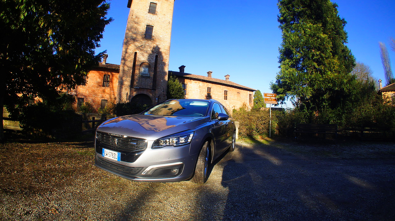 Peugeot 508 SW BlueHDI 150 CV prova su strada 2015