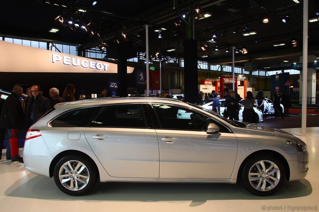 Peugeot 508 SW Motorshow Bologna 2010