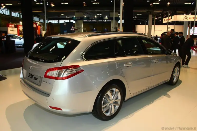 Peugeot 508 SW Motorshow Bologna 2010 - 1