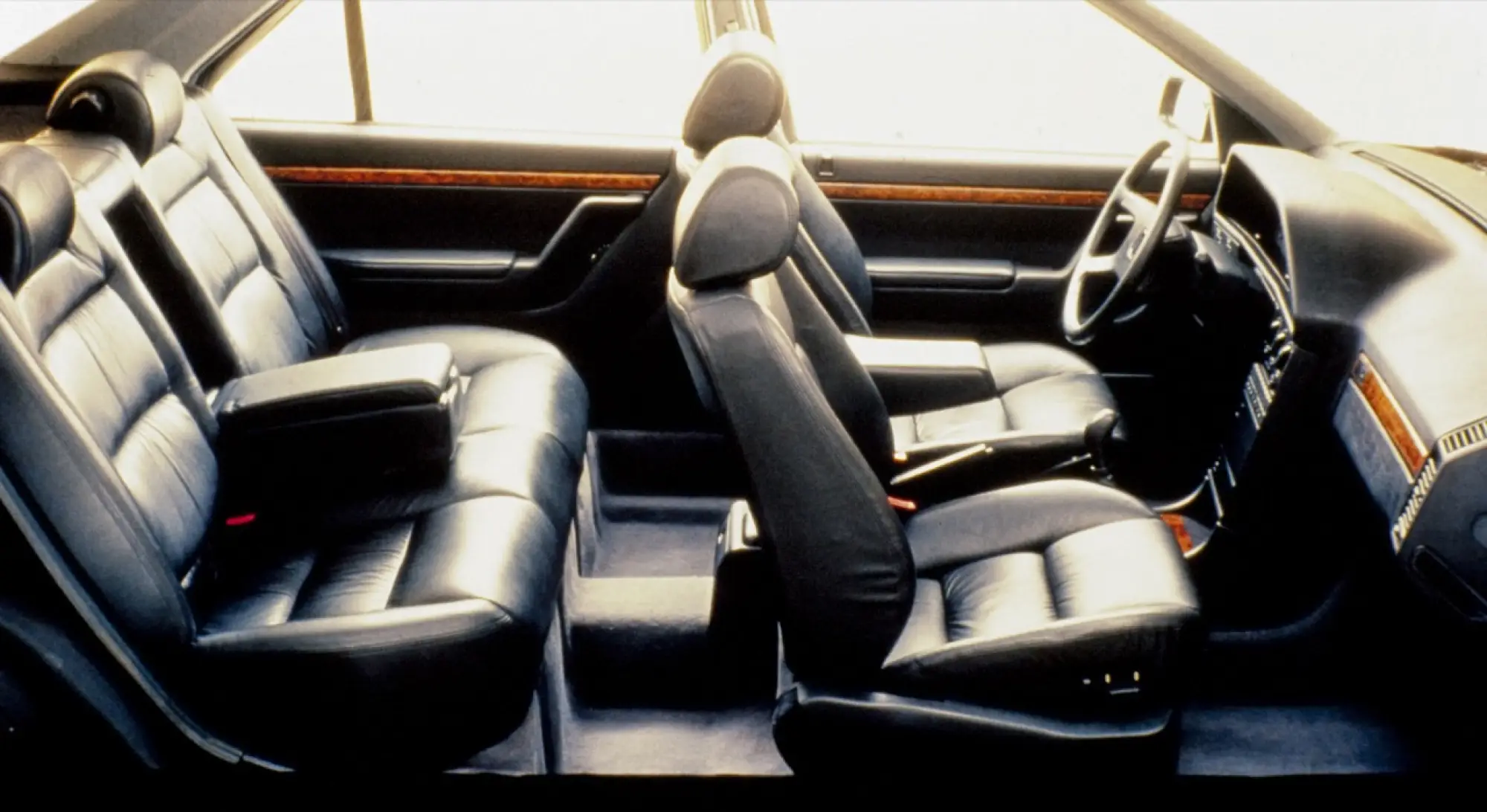 Peugeot 605 SV 24 - foto - 13