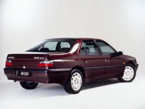 Peugeot 605 SV 24 - foto