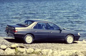 Peugeot 605 SV 24 - foto