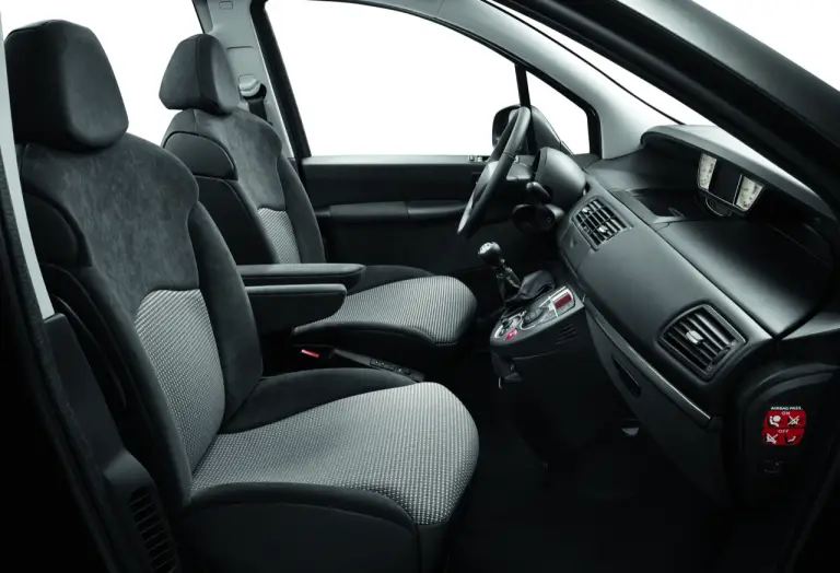 Peugeot 807 Facelift 2013 - 3