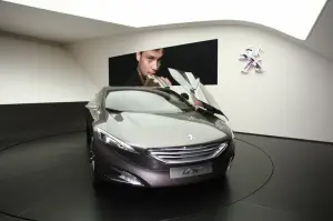 Peugeot Concept HX1 - Salone di Francoforte 2011