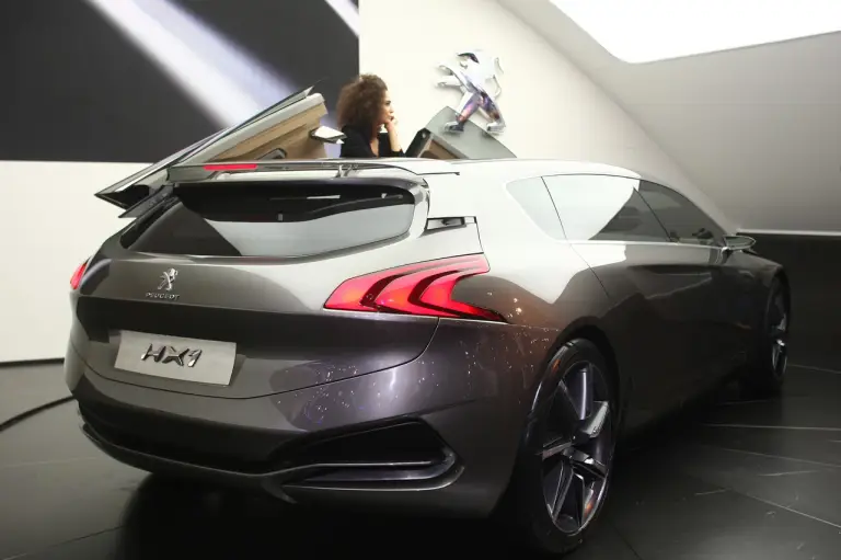 Peugeot Concept HX1 - Salone di Francoforte 2011 - 9