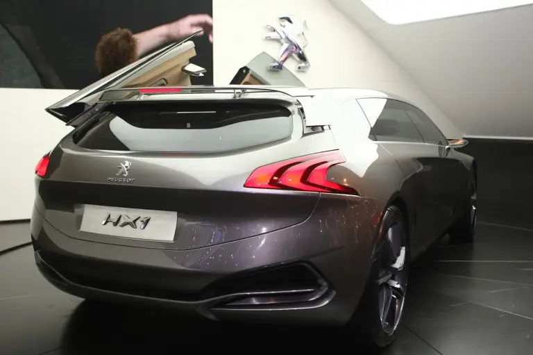 Peugeot Concept HX1 - Salone di Francoforte 2011 - 10