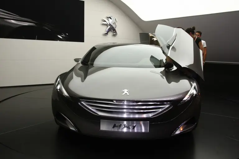 Peugeot Concept HX1 - Salone di Francoforte 2011 - 11