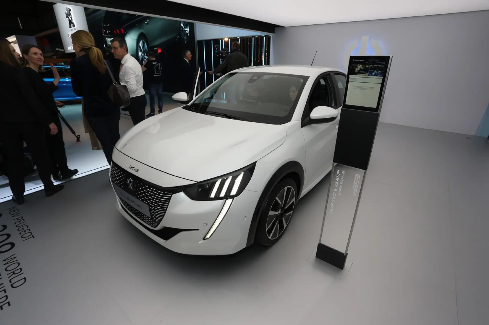 Peugeot e-208 Allure - Salone di Ginevra 2019 - 5