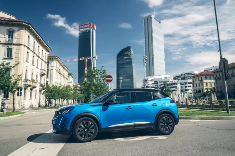 Peugeot e-208 ed e-2008 - Leonardo Da Vinci a Milano - 12