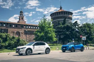 Peugeot e-208 ed e-2008 - Leonardo Da Vinci a Milano