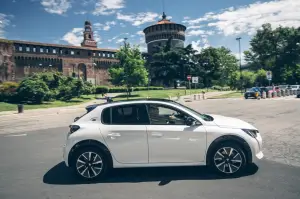 Peugeot e-208 ed e-2008 - Leonardo Da Vinci a Milano - 24