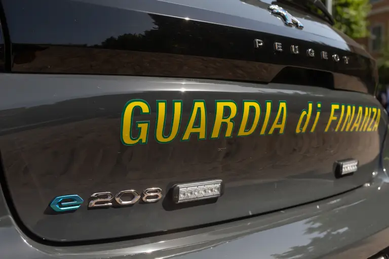 Peugeot e-208 - Flotta Guardia di Finanza - 11